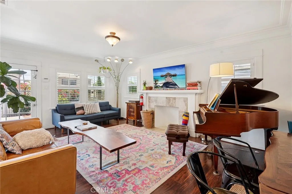 2025 W Vernon Avenue, Los Angeles, California 90062 home-pic-4