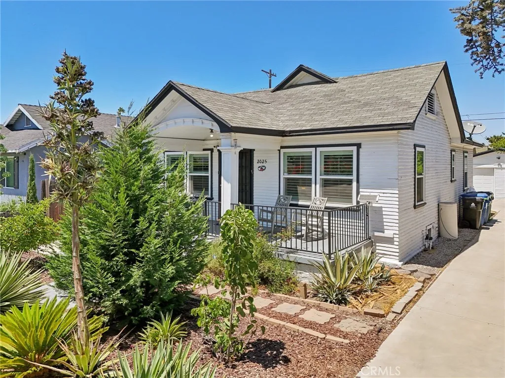 2025 W Vernon Avenue, Los Angeles, California 90062 home-pic-3