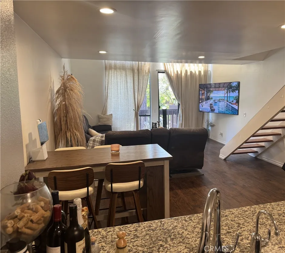 13936 Edgewater Drive 122, Norwalk, California 90650 home-pic-2