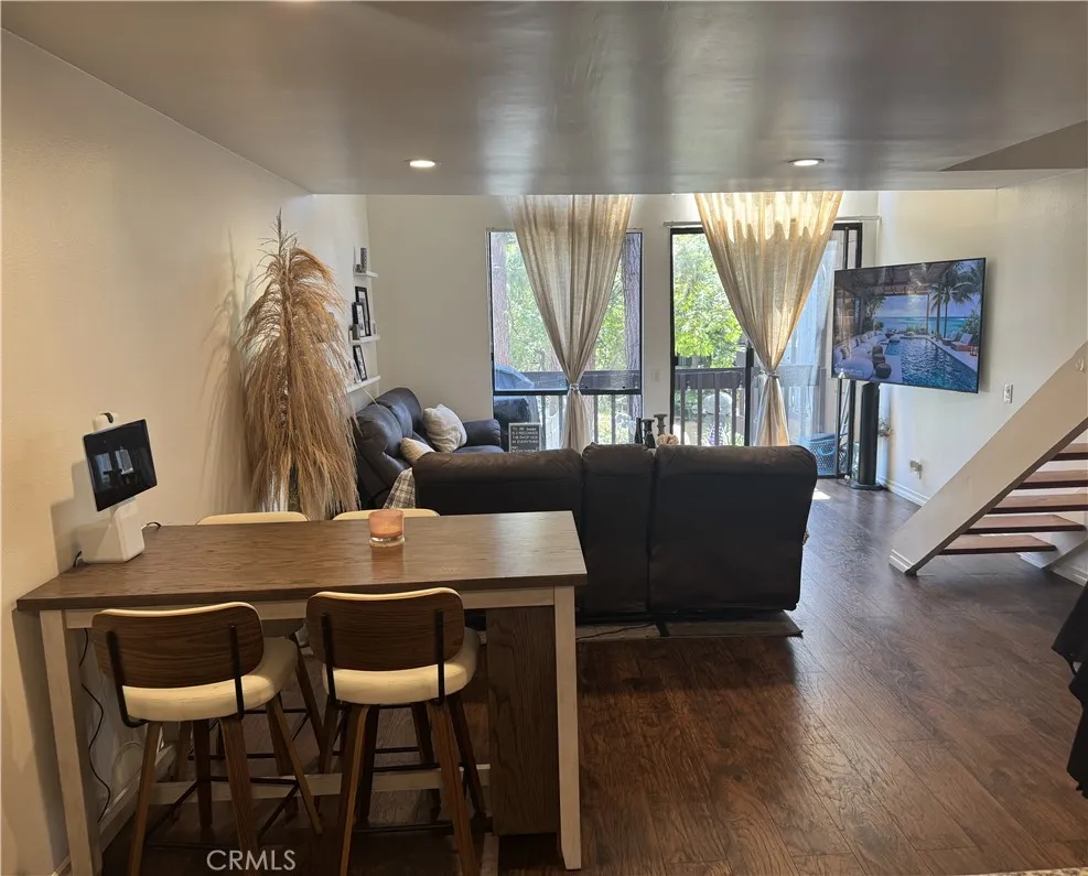 13936 Edgewater Drive 122, Norwalk, California 90650 home-pic-1