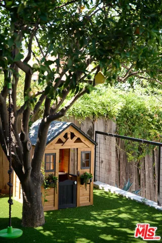 1440 Allison Avenue, Los Angeles, California 90026