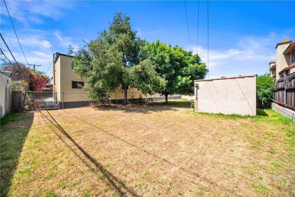 208 La France Avenue, Alhambra, California 91801 home-pic-14