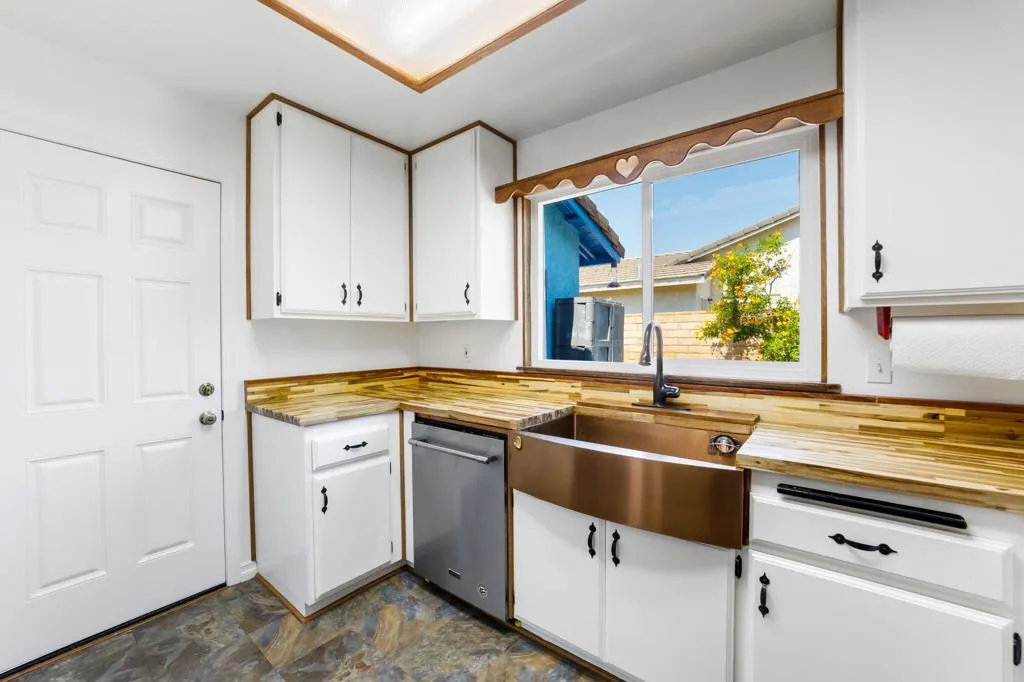 1548 Teton St Street, San Bernardino, California 92407 home-pic-20