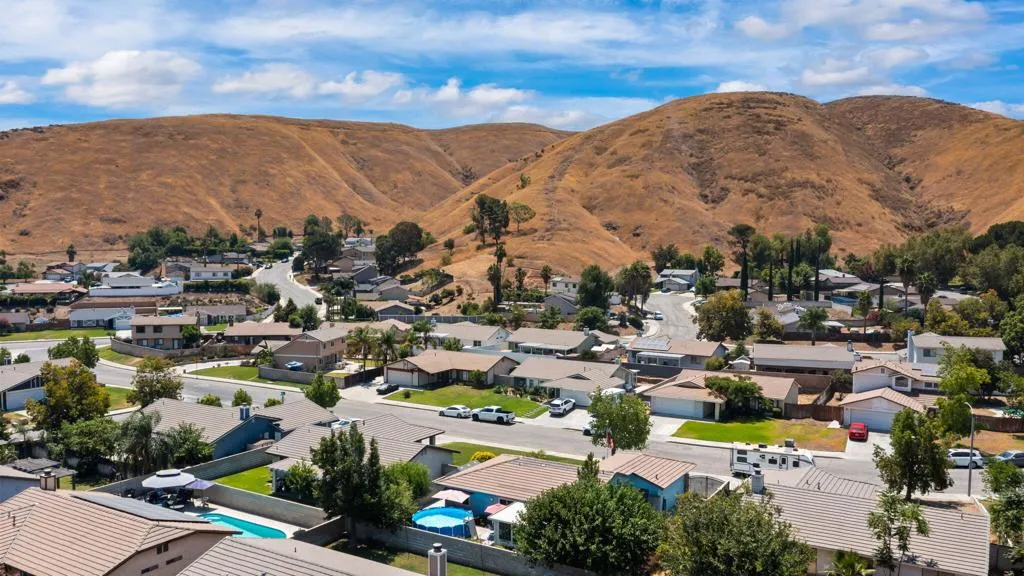 1548 Teton St Street, San Bernardino, California 92407 home-pic-12