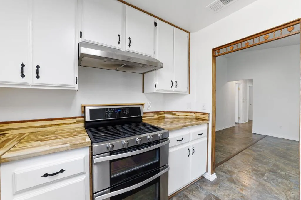 1548 Teton St Street, San Bernardino, California 92407 home-pic-21