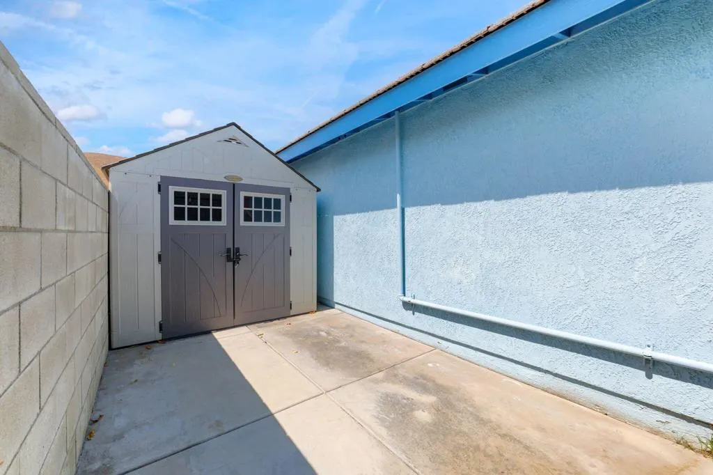 1548 Teton St Street, San Bernardino, California 92407 home-pic-9