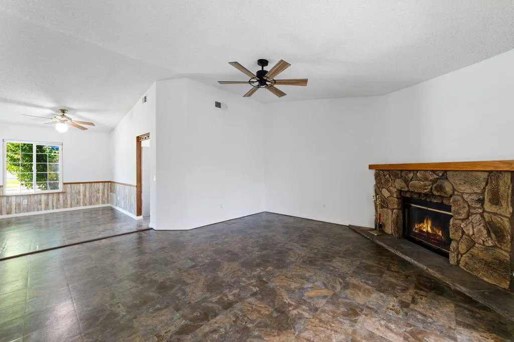 1548 Teton St Street, San Bernardino, California 92407 home-pic-1