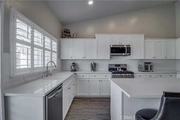 3715 Evergreen Village Lane, Shafter, California 93263