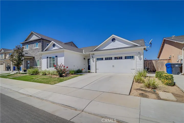 3715 Evergreen Village Lane, Shafter, California 93263