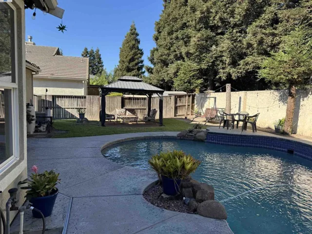 10342 Mono Ct, Stockton, California 95219-7118