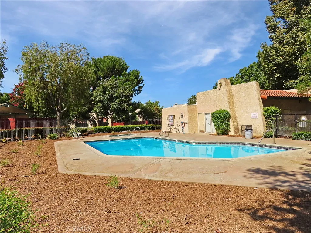 1373 Wheaton Way, Riverside, California 92507 home-pic-29