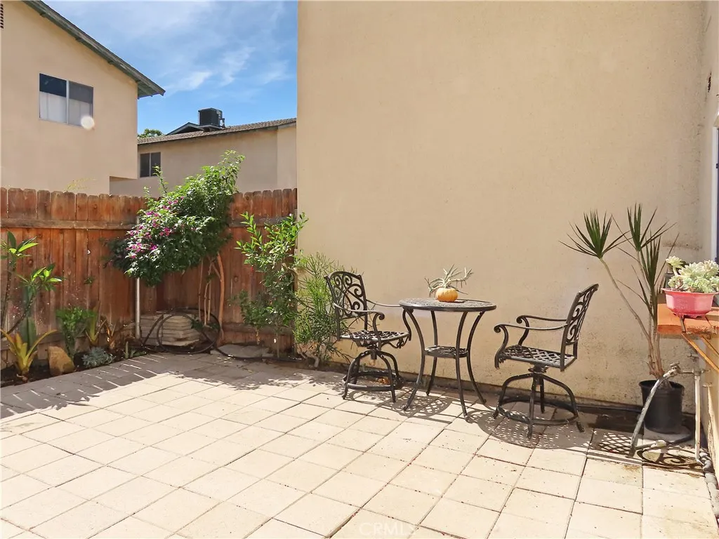 1373 Wheaton Way, Riverside, California 92507 home-pic-24