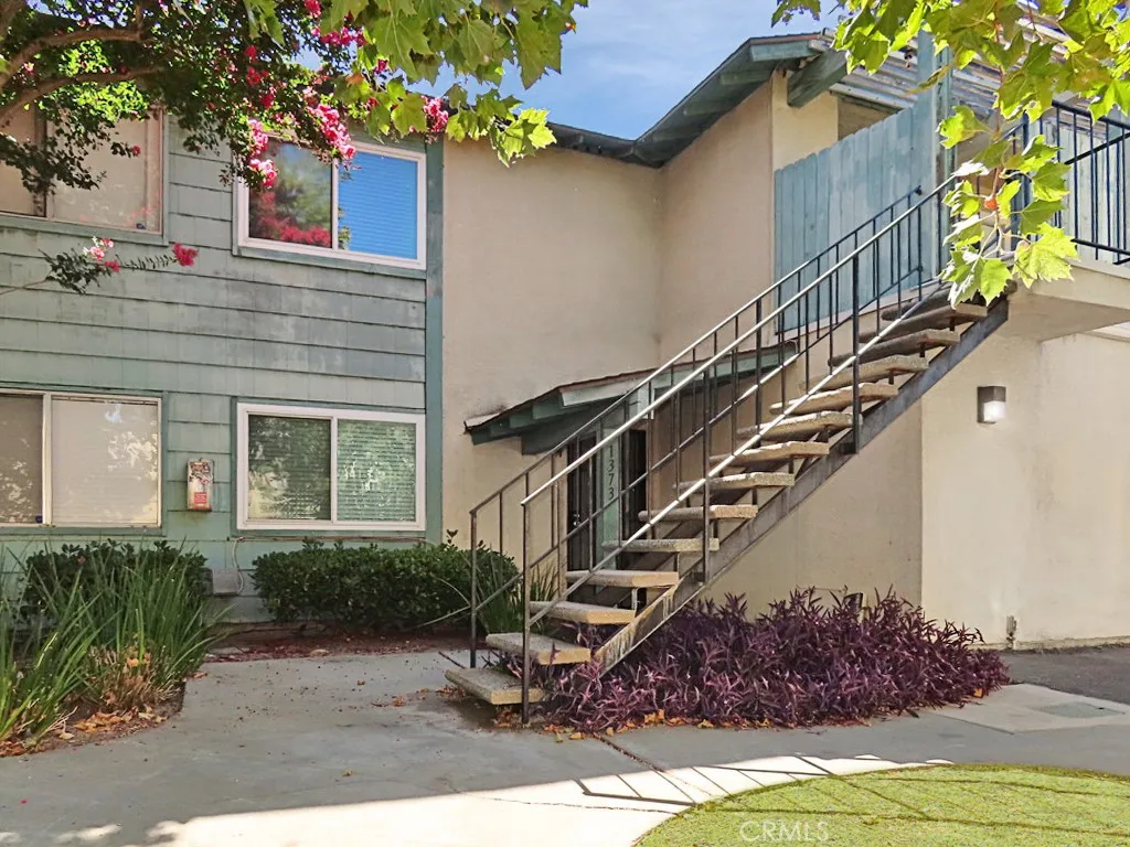1373 Wheaton Way, Riverside, California 92507 home-pic-0