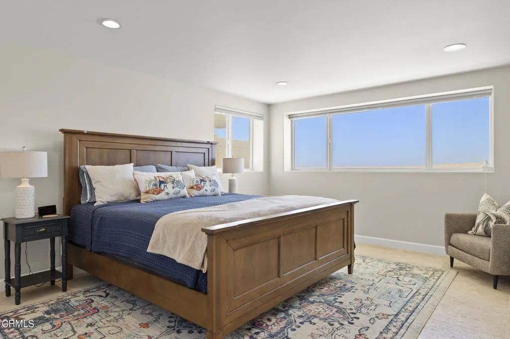 3757 Ocean Drive, Oxnard, California 93035 home-pic-46