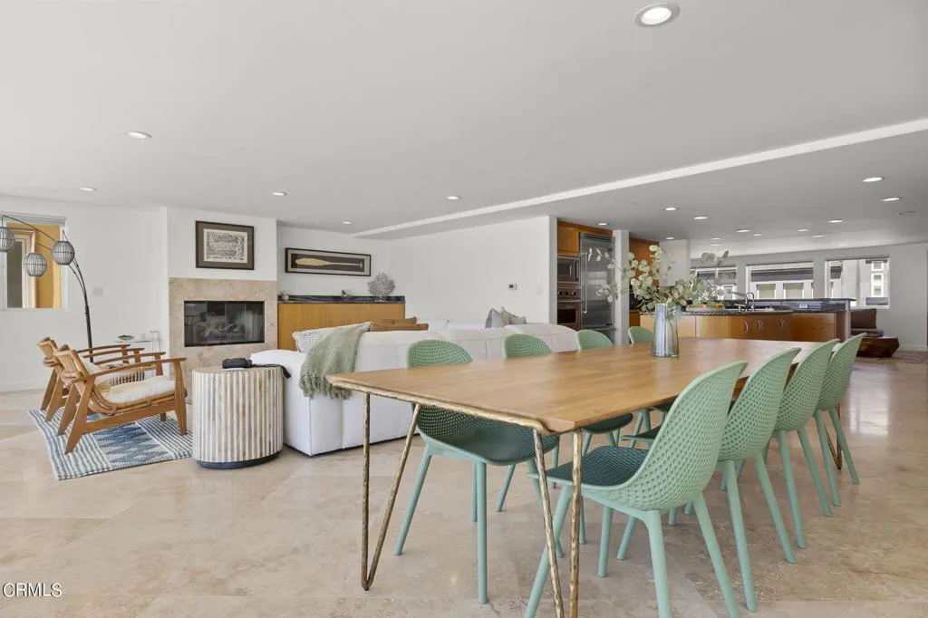 3757 Ocean Drive, Oxnard, California 93035 home-pic-17