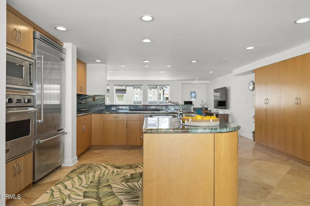 3757 Ocean Drive, Oxnard, California 93035 home-pic-22