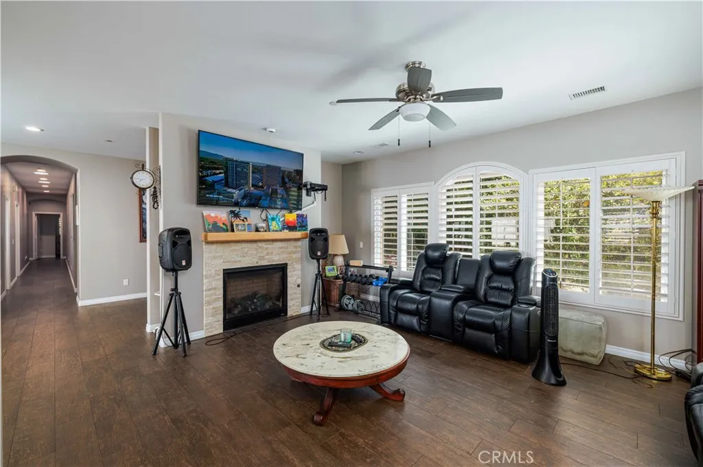 4133 Rogers Lane, Spring Valley, California 91977 home-pic-18