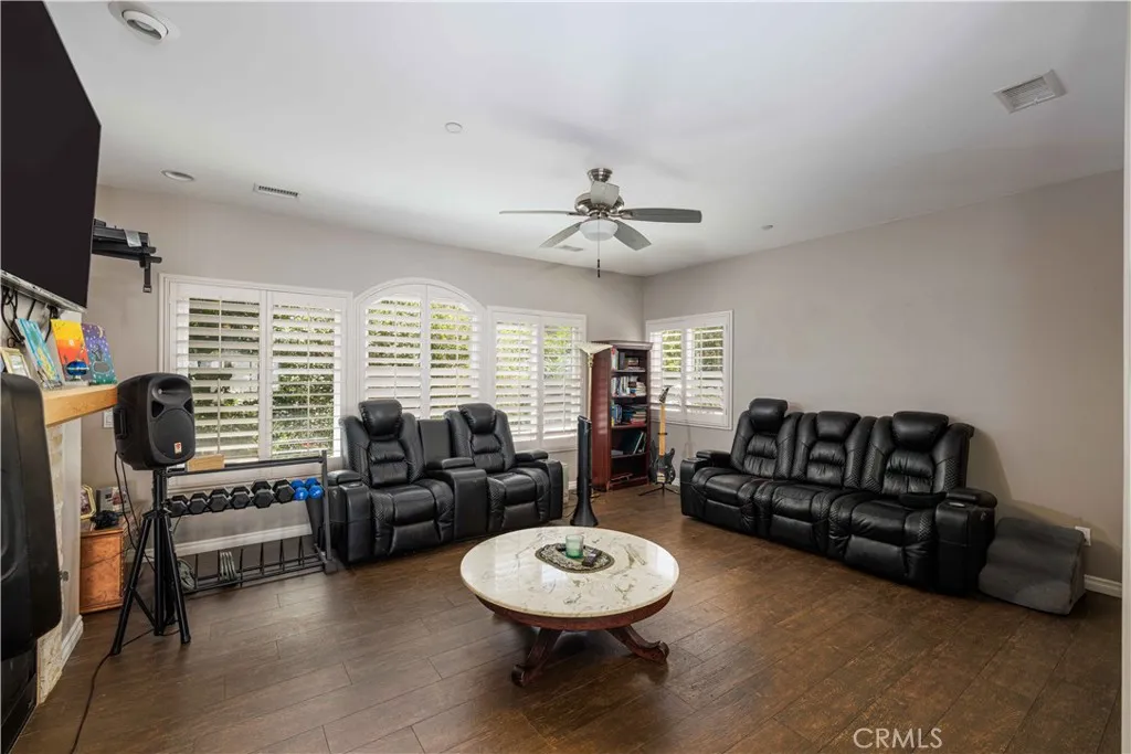 4133 Rogers Lane, Spring Valley, California 91977 home-pic-17