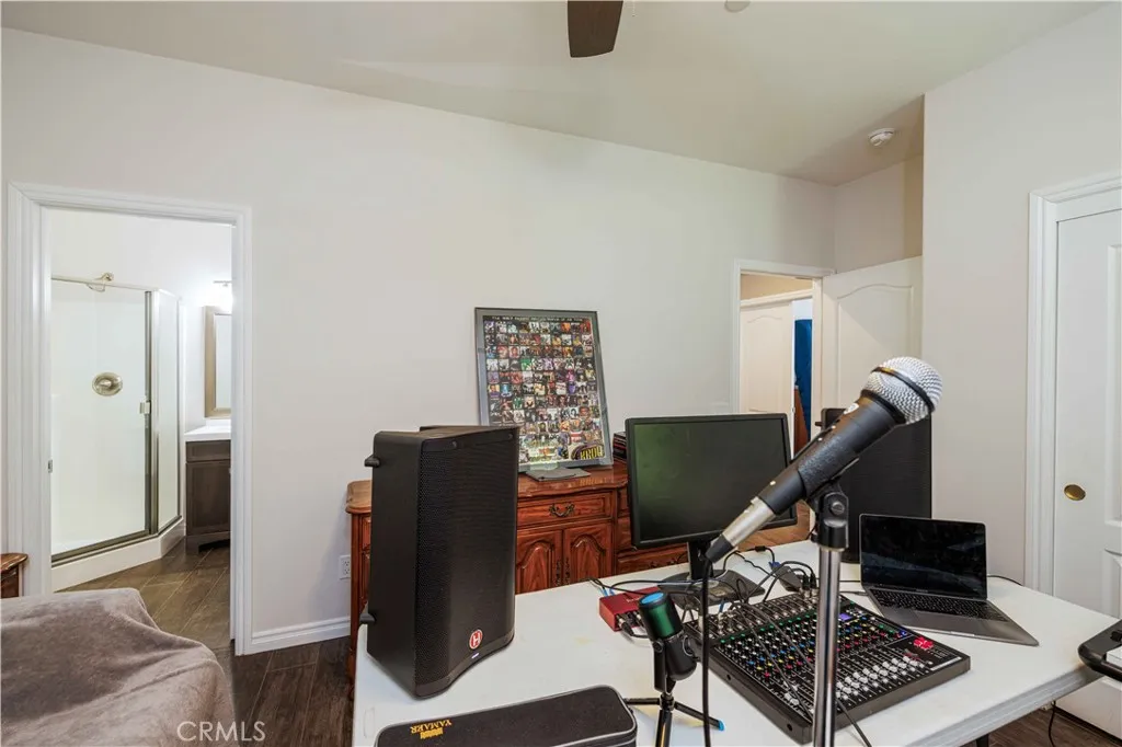 4133 Rogers Lane, Spring Valley, California 91977 home-pic-32