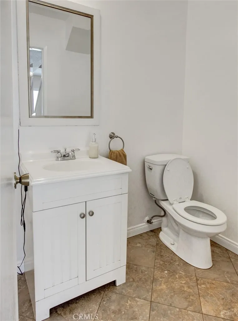 1881 Mitchell Avenue 63, Tustin, California 92780 home-pic-11