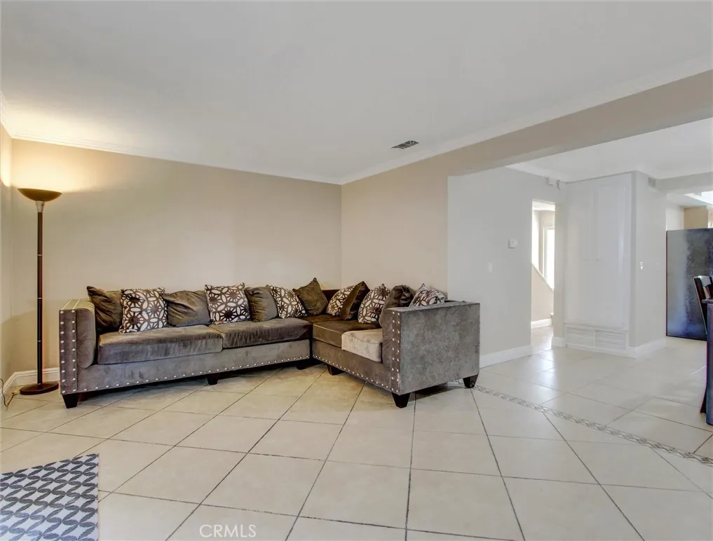 1881 Mitchell Avenue 63, Tustin, California 92780 home-pic-8