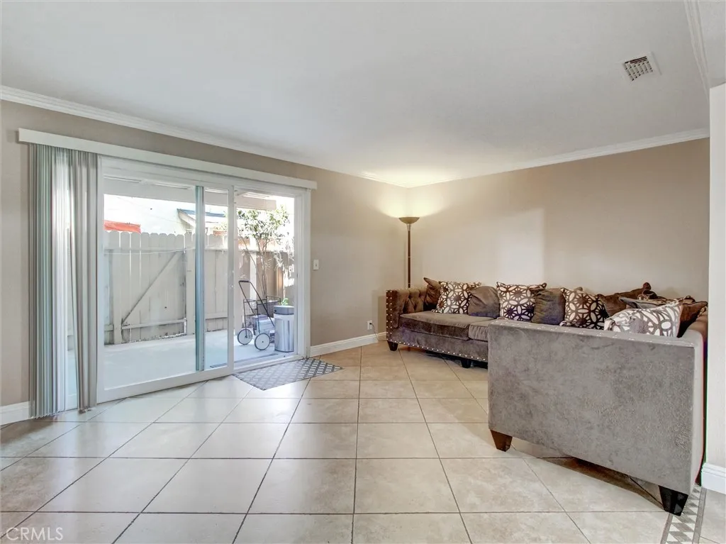 1881 Mitchell Avenue 63, Tustin, California 92780 home-pic-9