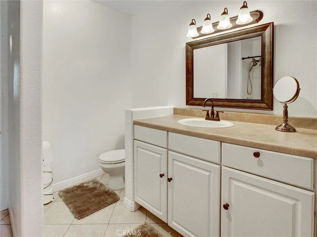 1881 Mitchell Avenue 63, Tustin, California 92780 home-pic-15