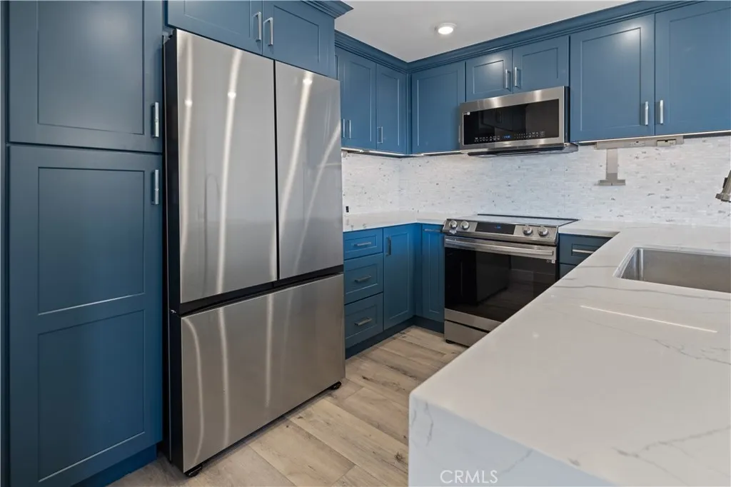 3121 W Coast 5d, Newport Beach, California 92663 home-pic-9