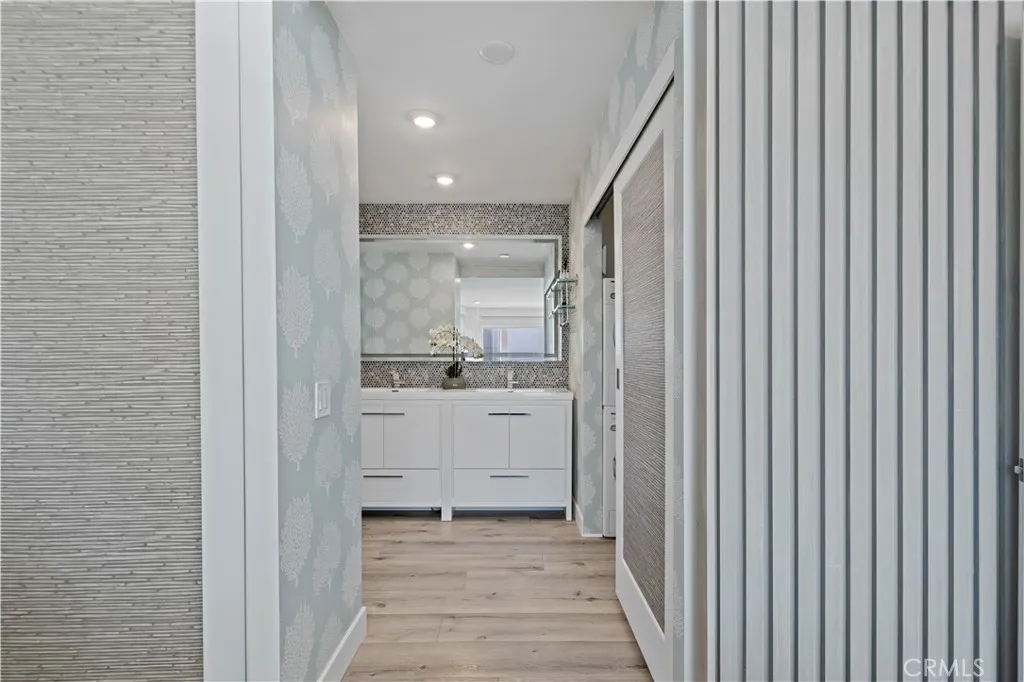 3121 W Coast 5d, Newport Beach, California 92663 home-pic-10