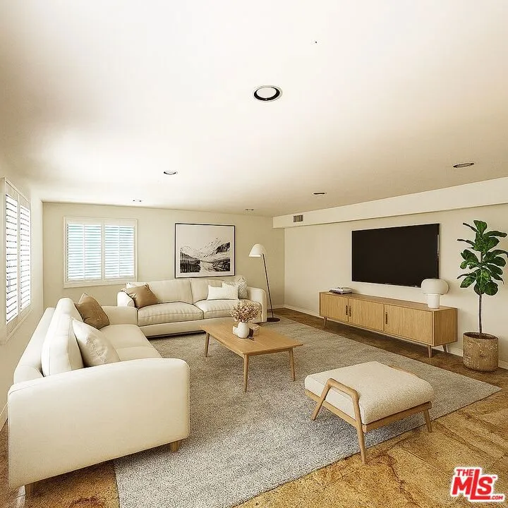 15020 Encanto Drive, Sherman Oaks, California 91403 home-pic-10