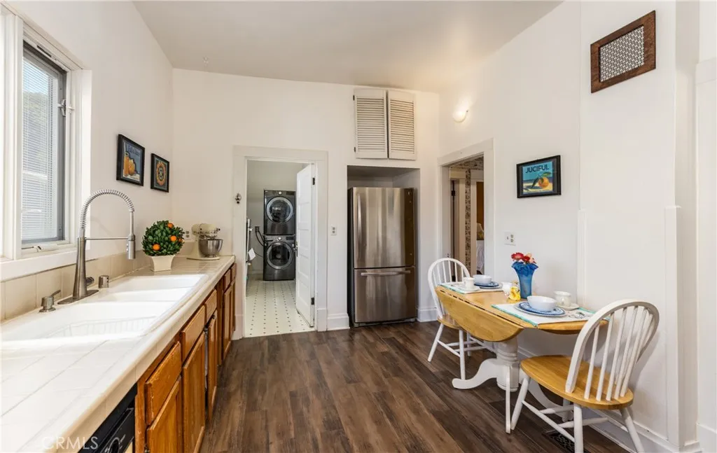 331 Nordina Street, Redlands, California 92373 home-pic-15