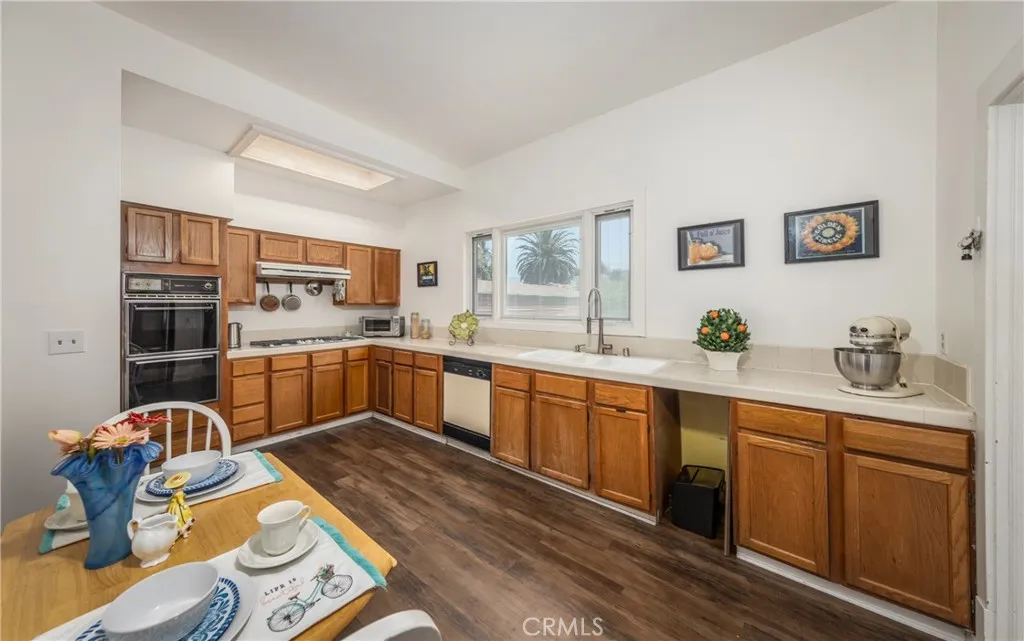331 Nordina Street, Redlands, California 92373 home-pic-13