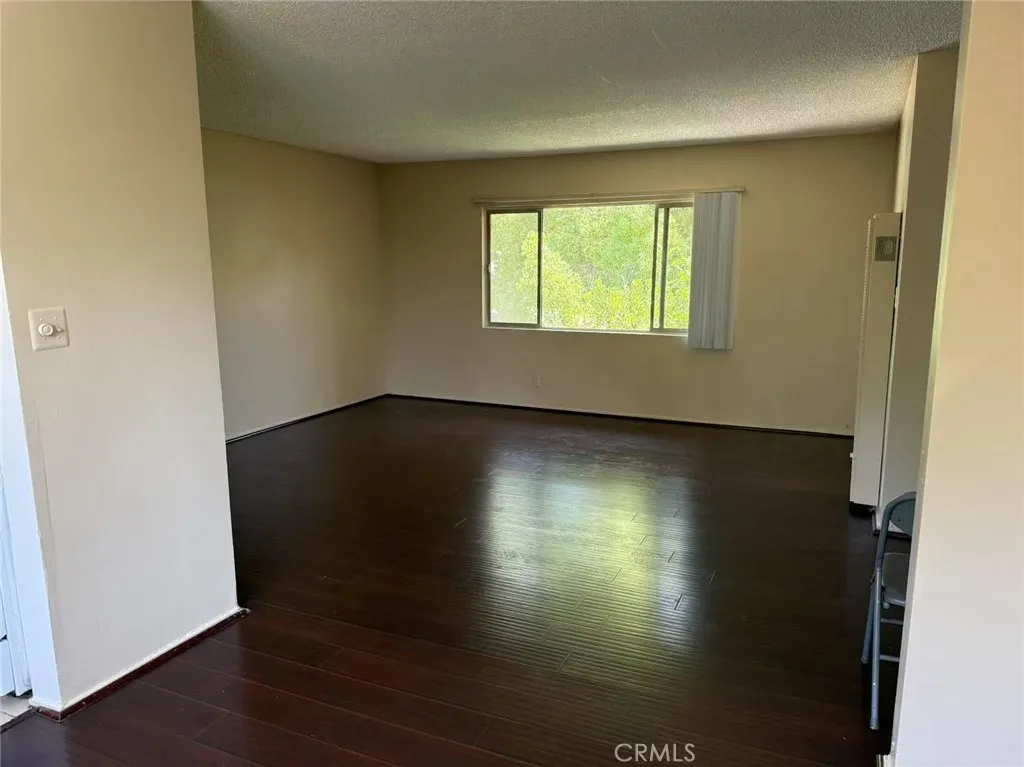 gallery-image 4
