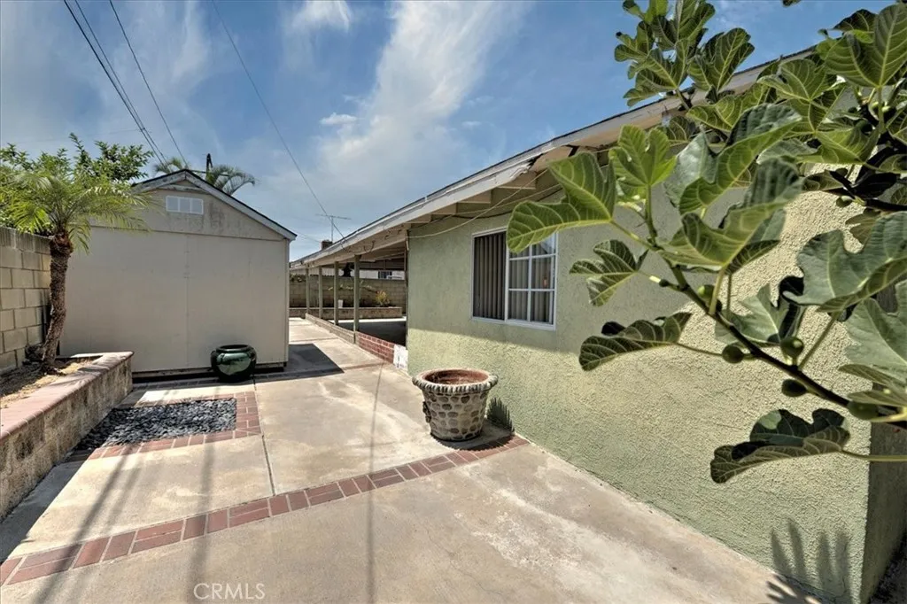 1316 E Romneya Drive, Anaheim, California 92805 home-pic-22