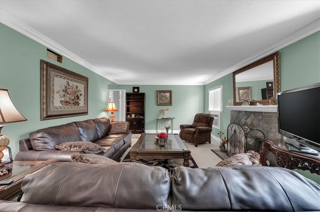 1316 E Romneya Drive, Anaheim, California 92805 home-pic-7