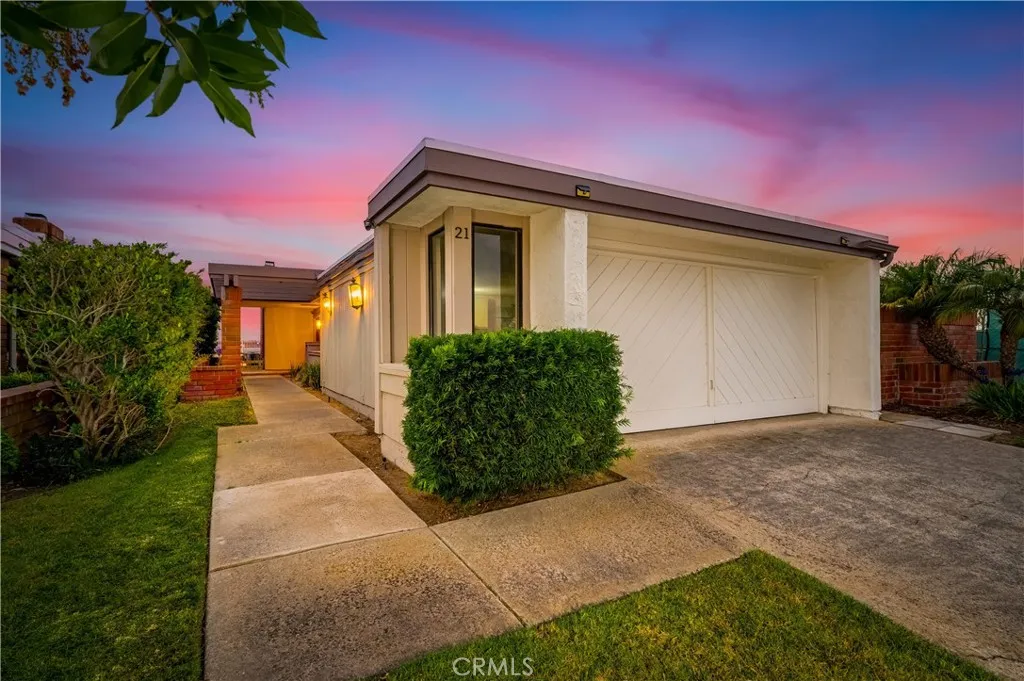 21 Beachcomber Drive, Corona Del Mar, California 92625 home-pic-3