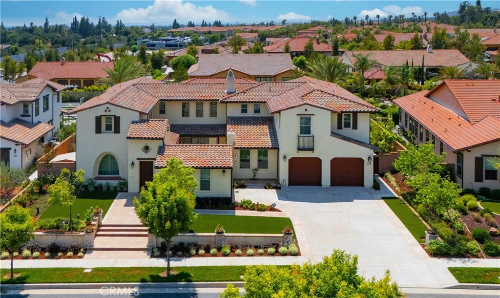 253 Clementine Court, Glendora, California 91741, 6 Bedrooms Bedrooms, ,6 BathroomsBathrooms,Residential,For Sale,Clementine,WS25162392