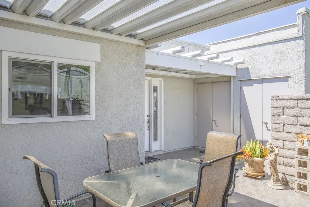 2372 Via Mariposa W B, Laguna Woods, California 92637 home-pic-3