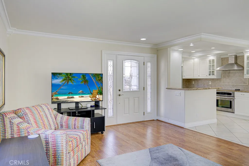 2372 Via Mariposa W B, Laguna Woods, California 92637 home-pic-7