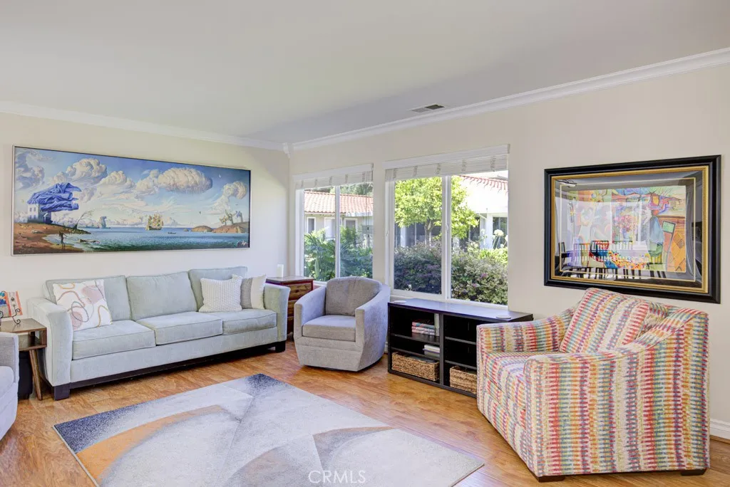 2372 Via Mariposa W B, Laguna Woods, California 92637 home-pic-5