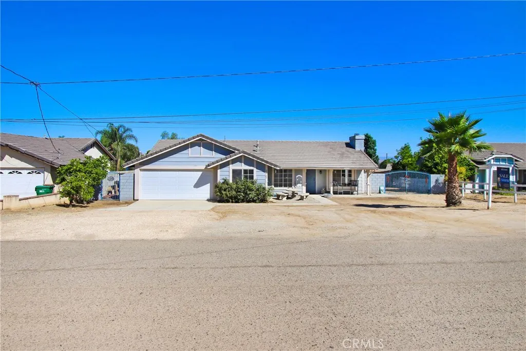 21703 Corso Alto Avenue, Nuevo, California 92567 home-pic-0