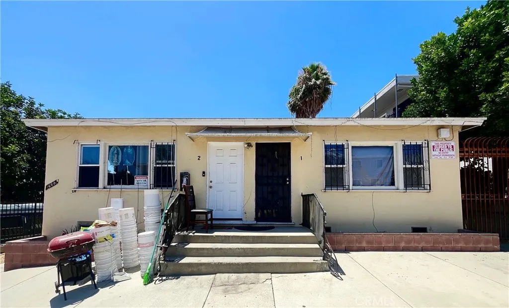 1660 W 2nd Street, Los Angeles, California 90026, ,Residential Income,For Sale,2nd,WS25173291