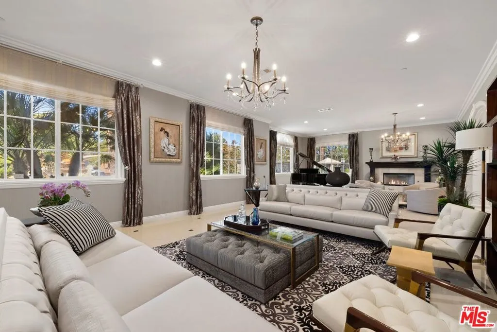 2855 Oak Knoll Drive, Diamond Bar, California 91765 home-pic-5