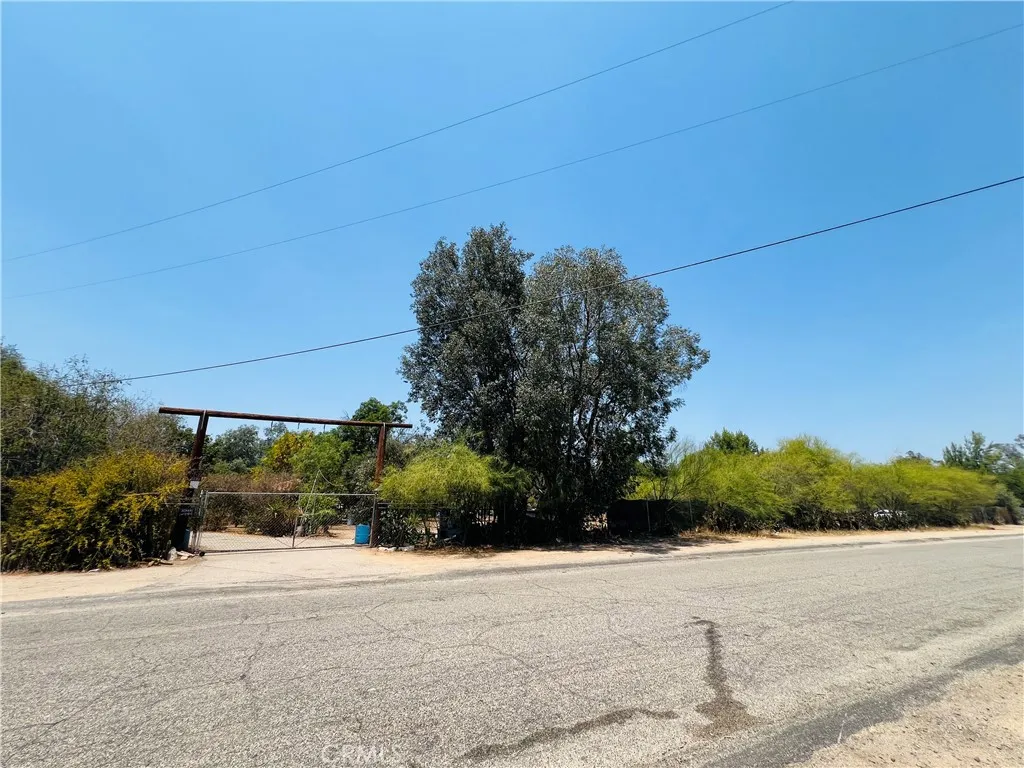 28875 10th Street, Lake Elsinore, California 92532 home-pic-20