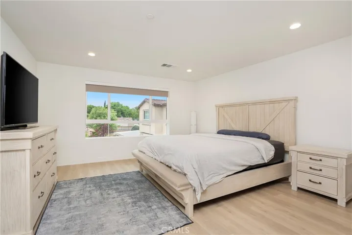 23148 W Saratoga Way, West Hills, California 91307