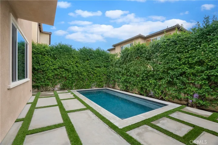 23148 W Saratoga Way, West Hills, California 91307