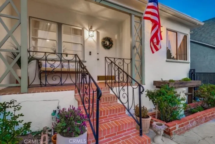 1917 S Walker Avenue, San Pedro, California 90731