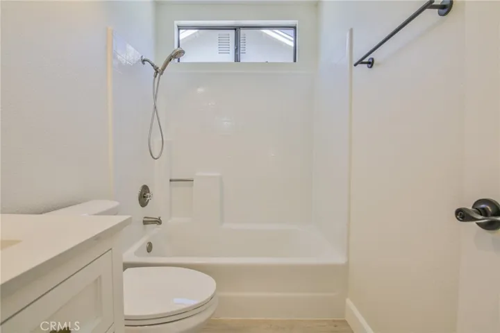16 Oxbow Creek Lane, Laguna Hills, California 92653