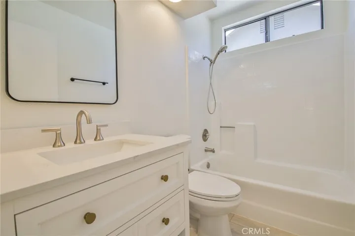 16 Oxbow Creek Lane, Laguna Hills, California 92653