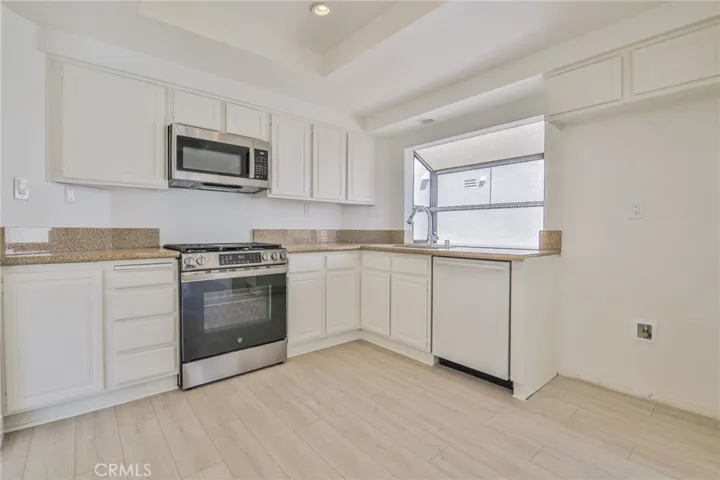 16 Oxbow Creek Lane, Laguna Hills, California 92653